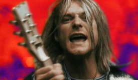 В сети появилась режиссерская версия клипа Nirvana “Heart-Shaped Box”