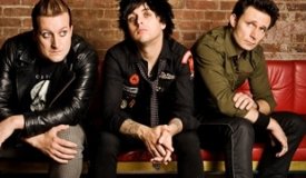 Green Day показали обложку своего второго нового альбома