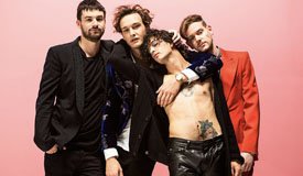 The 1975 перепели «By Your Side» Шаде
