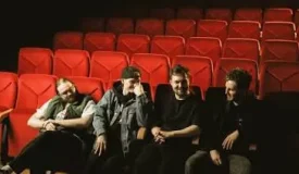Ножевая драка в телефонной будке