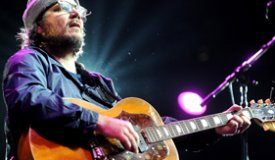 Wilco сыграли кавер на последний суперхит группы Daft Punk
