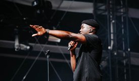 Третий день Lollapalooza: Джейкоб Бэнкс, MØ и мошпит на J Balvin