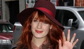 Флоренс Уэлч хочет, чтобы Том Уэйтс спел песню Florence and the Machine