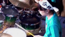 Юная японская барабанщица произвела настоящий фурор в Интернете