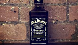 Поделись любимой музыкой и выиграй бутылку виски Jack Daniels
