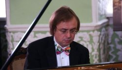 Валерий Кулешов