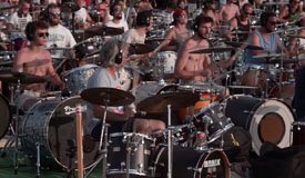 Флешмоб в Италии: тысяча музыкантов сыграла песню Foo Fighters