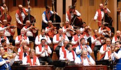 Будапештский симфонический оркестр цыган 100 скрипок