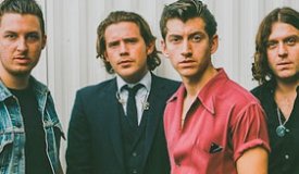 Arctic Monkeys спели песню Лу Рида
