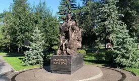 В Омске открыли памятник Владимиру Высоцкому