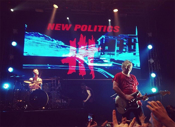 04_new-politics_2013_moskva-hall