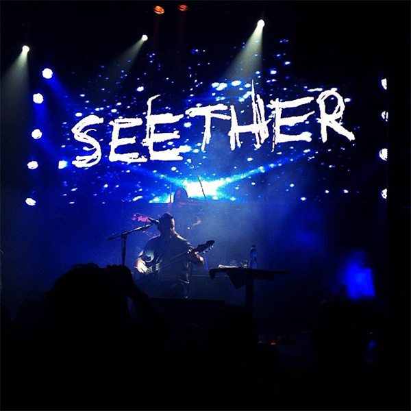 08_seether_2013_moskva_hall