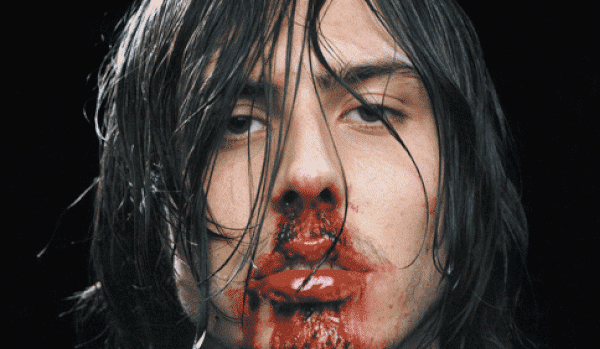 The Party Hard Bloody Nose — приложение от Andrew W.K.