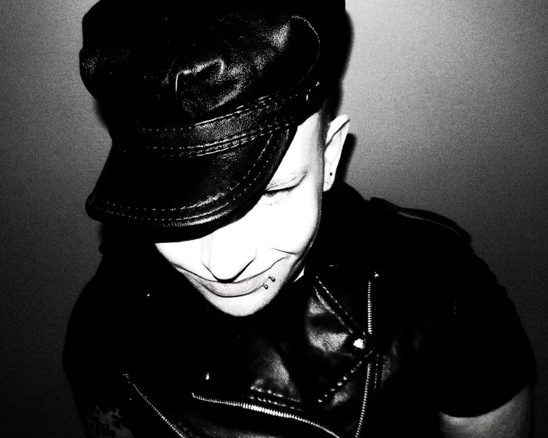 huzzy b